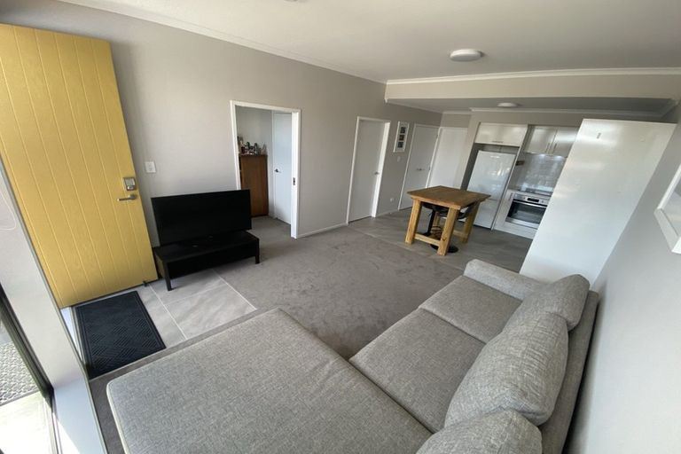 Photo of property in 7 Whiri Lane, Hobsonville, Auckland, 0616