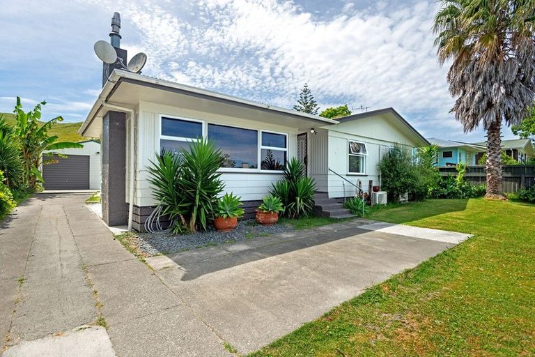 Photo of property in 59 Lyell Road, Outer Kaiti, Gisborne, 4010