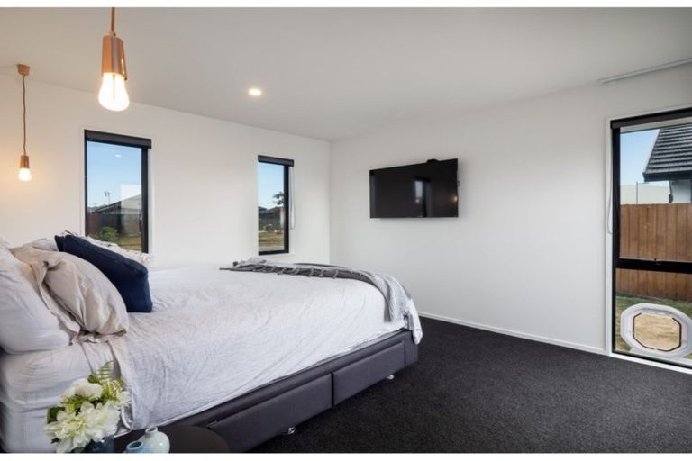 Photo of property in 5 Echelon Drive, Wigram, Christchurch, 8042