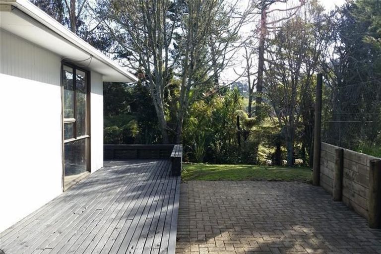 Photo of property in 39 Kay Road, Swanson, Auckland, 0614