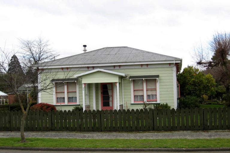 Photo of property in 20 Sussex Street, Masterton, 5810