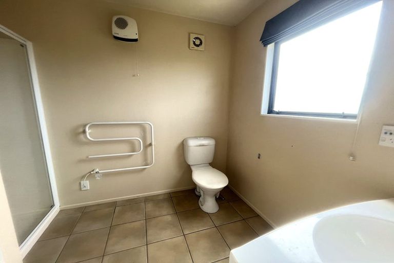 Photo of property in 37a Waverton Terrace, Churton Park, Wellington, 6037