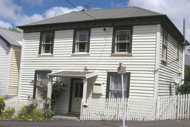 Photo of property in 15 Cottleville Terrace, Thorndon, Wellington, 6011