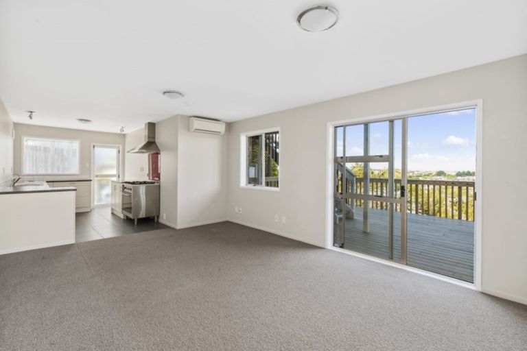 Photo of property in 1209 Whangaparaoa Road, Gulf Harbour, Whangaparaoa, 0930