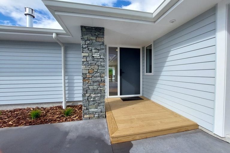 Photo of property in 11b James Drive, Bell Block, New Plymouth, 4312