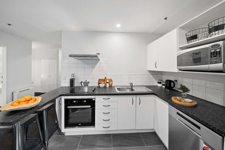 Photo of property in Courtenay Apartments, 408/120 Courtenay Place, Te Aro, Wellington, 6011