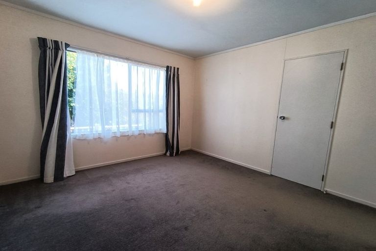 Photo of property in 125 Mark Avenue, Grenada Village, Wellington, 6037