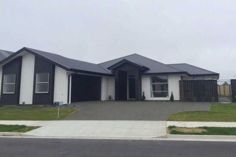 Photo of property in 25 Sutherland Drive, Kaiapoi, 7630