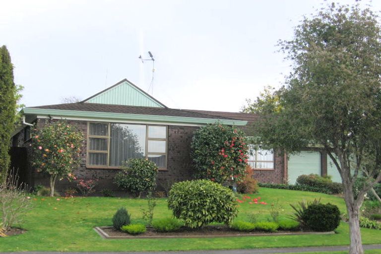 Photo of property in 13 Cattanach Street, St Andrews, Hamilton, 3200