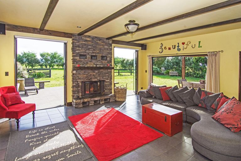 Photo of property in 172b Manaia Road, Homebush, Masterton, 5885