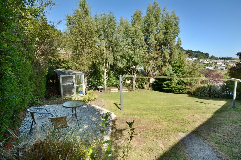 Photo of property in 15 Bell Crescent, Concord, Dunedin, 9018