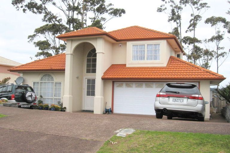 Photo of property in 113 Awaroa Road, Sunnyvale, Auckland, 0612