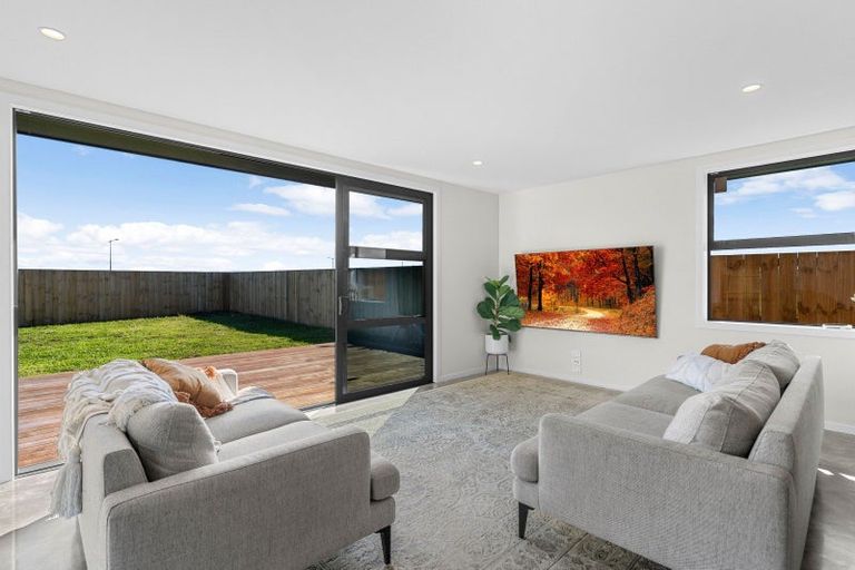 Photo of property in 28 Taurangawaka Road, One Tree Point, 0118