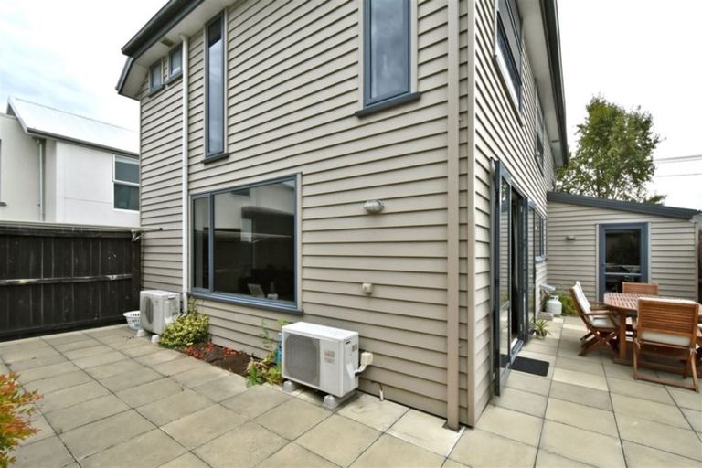 Photo of property in 500a Barbadoes Street, Edgeware, Christchurch, 8013