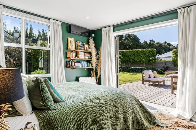 Photo of property in 42 Awanui Crescent, Matakana, Warkworth, 0985