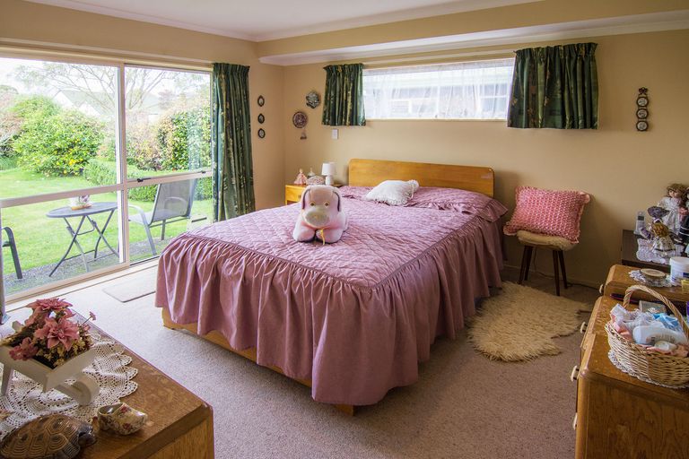 Photo of property in Holdsworth Villas, 38/2 William Donald Drive, Solway, Masterton, 5810