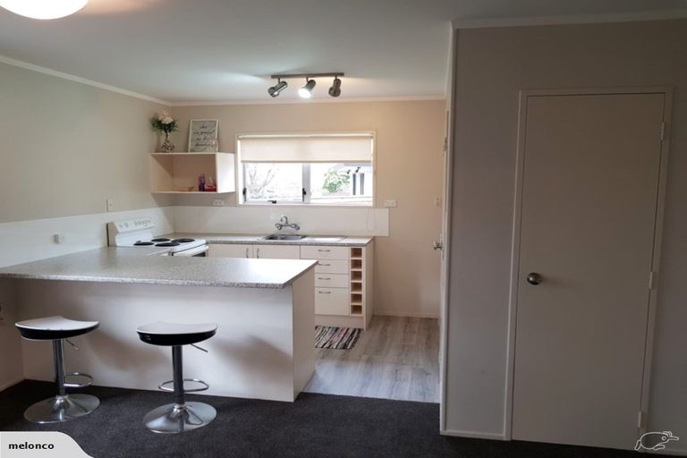 Photo of property in 2/462 Great South Road, Opaheke, Papakura, 2113