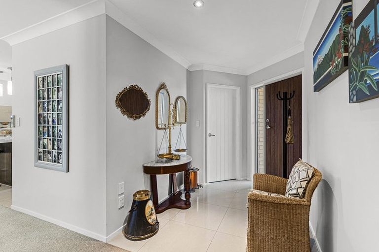 Photo of property in 525e Mangorei Road, Highlands Park, New Plymouth, 4312