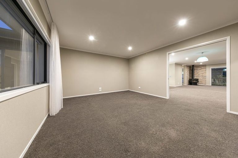 Photo of property in 5 Nancy Lane, Wanaka, 9305