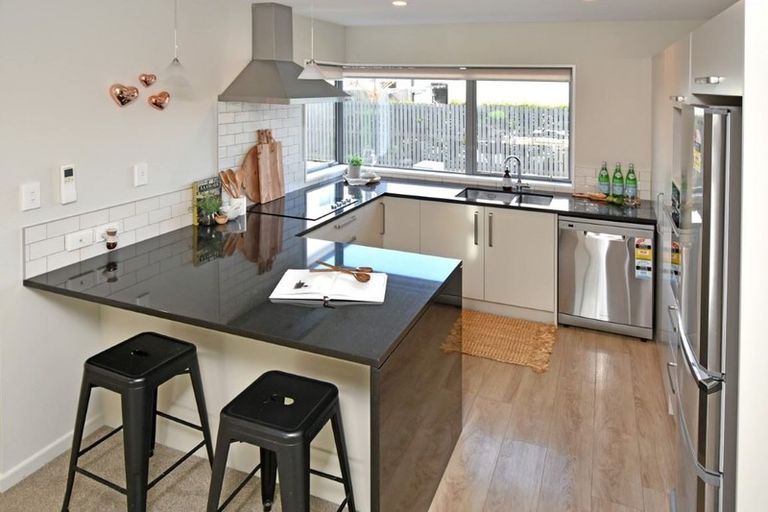 Photo of property in 1 Longueval Lane, Broomfield, Christchurch, 8042