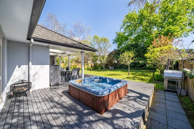 Photo of property in 355 Fergusson Drive, Heretaunga, Upper Hutt, 5018