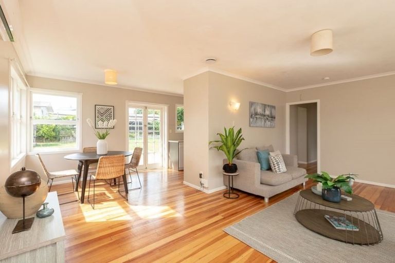 Photo of property in 17 Manapouri Place, Glenview, Hamilton, 3206