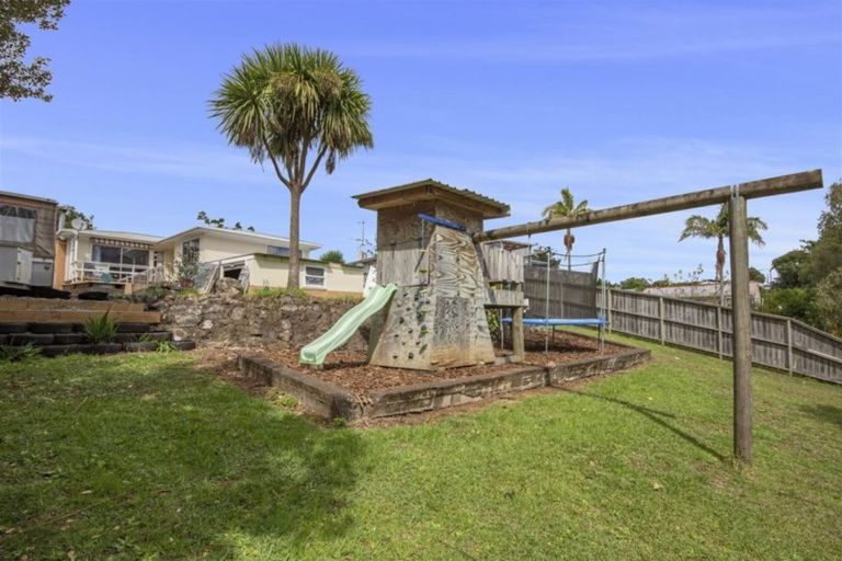 Photo of property in 28 Meldrum Street, Te Kamo, Whangarei, 0112