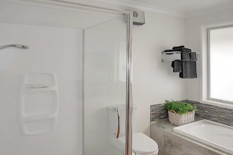 Photo of property in 77 Avoca Valley Road, Heathcote Valley, Christchurch, 8022