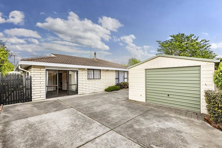 Photo of property in 2/181 Wairakei Road, Bryndwr, Christchurch, 8053