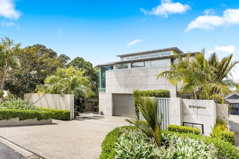 Photo of property in 21 Brighton Terrace, Mairangi Bay, Auckland, 0630