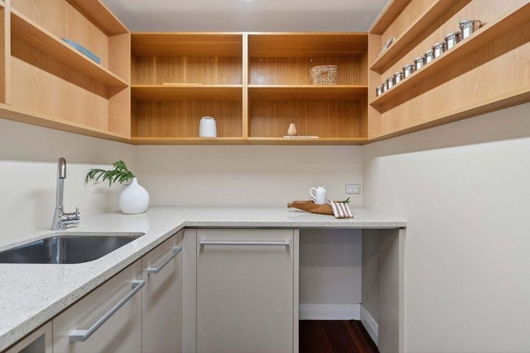 Photo of property in 1/14 First Avenue, Avenues, Whangarei, 0110