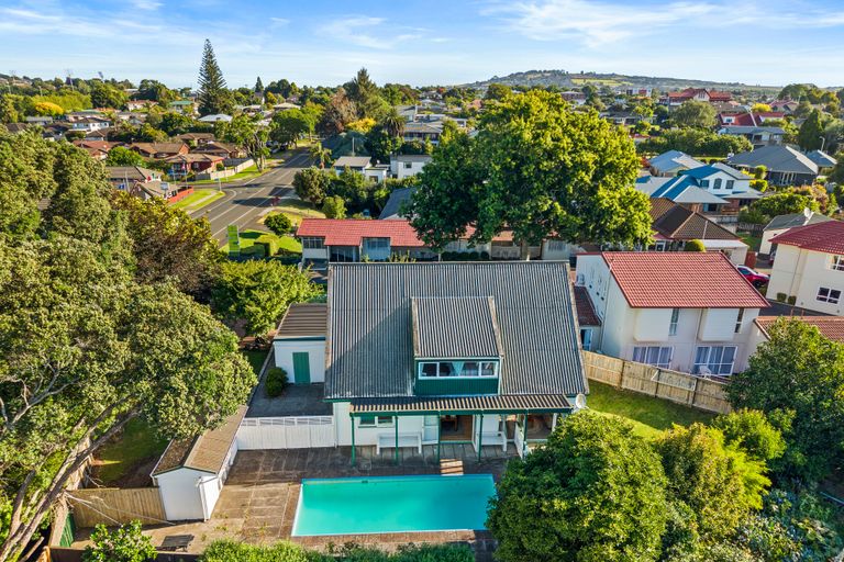 Photo of property in 150 Edinburgh Street, Pukekohe, 2120