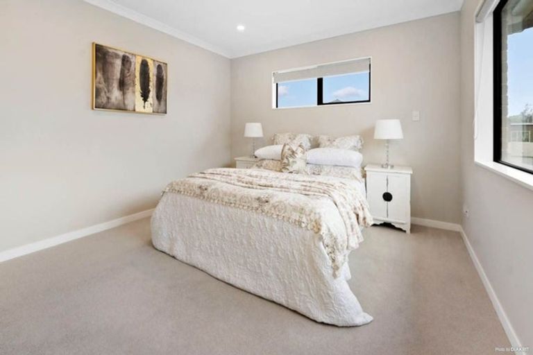 Photo of property in 37 Papareia Road, Karaka, Papakura, 2113