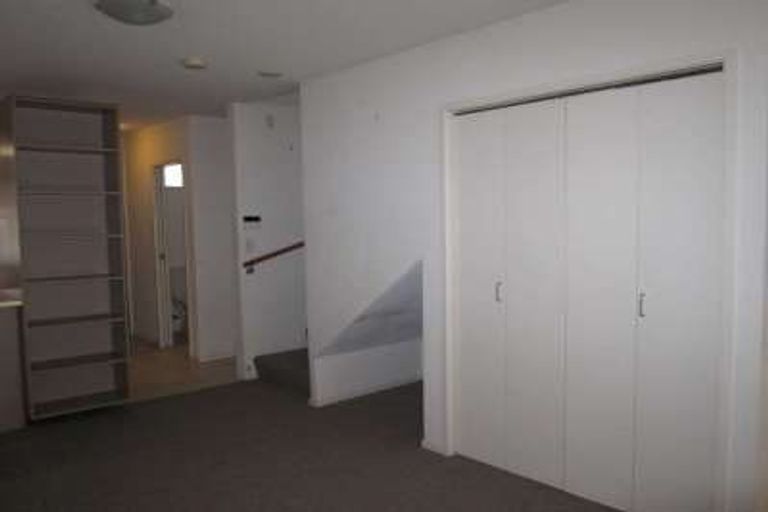 Photo of property in 5 Opito Way, East Tamaki, Auckland, 2013