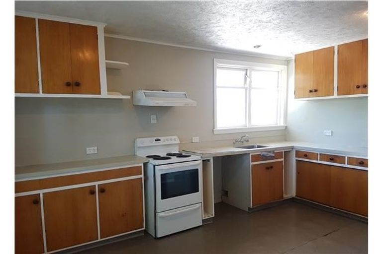 Photo of property in 57 Guildford Street, Burnside, Christchurch, 8053