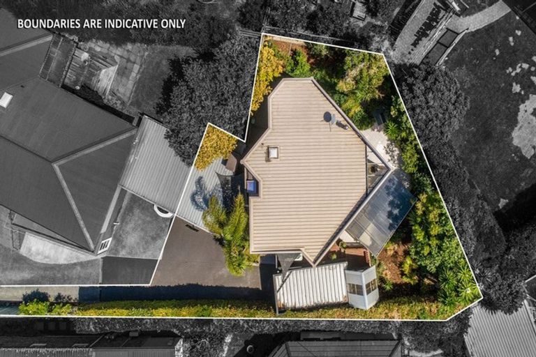 Photo of property in 10a Currey Crescent, Milford, Auckland, 0620