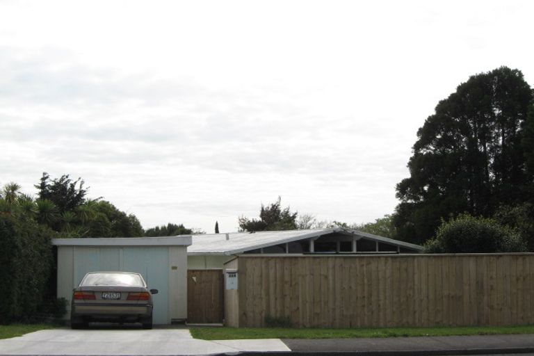 Photo of property in 204 Seaview Road, Westown, New Plymouth, 4310