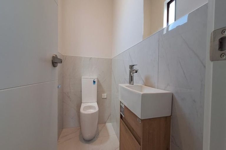 Photo of property in 55 Maungakaraka Road, Karaka, 2580