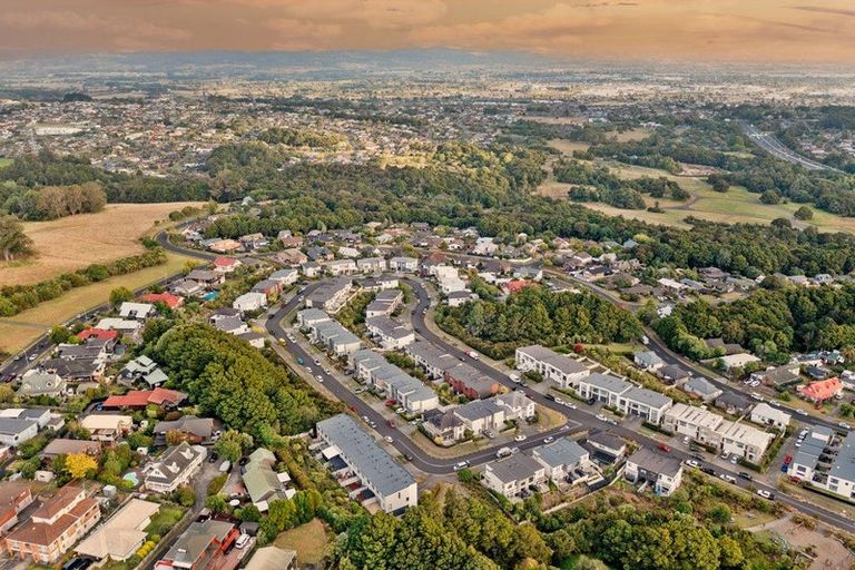 Photo of property in 3 Matairangi Avenue, Totara Heights, Auckland, 2105