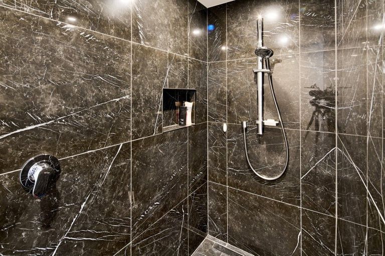 Photo of property in 5 Saint Francis Grove, Waterloo, Lower Hutt, 5011