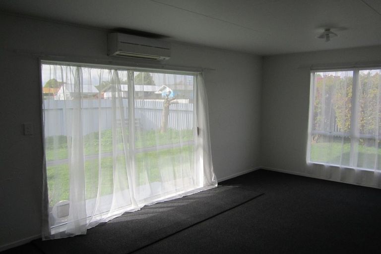 Photo of property in 108 Ryder Crescent, Levin, 5510