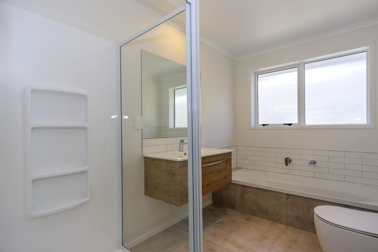 Photo of property in 20 Pioneer Crescent, Omokoroa, 3114