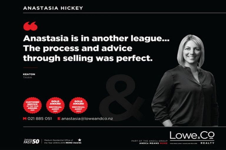 Photo of property in 20 Tiketike Way, Brooklyn, Wellington, 6021