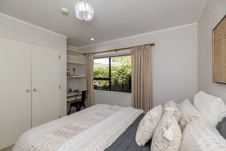 Photo of property in 52 Matatua Road, Raumati Beach, Paraparaumu, 5032