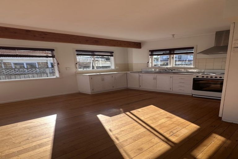 Photo of property in 8 Landscape Road, Pukekohe, 2120