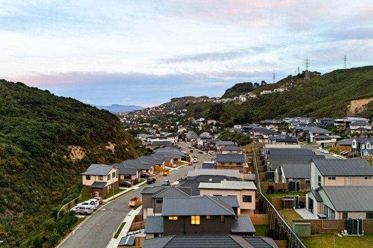 Photo of property in 131 Silverstream Road, Crofton Downs, Wellington, 6035