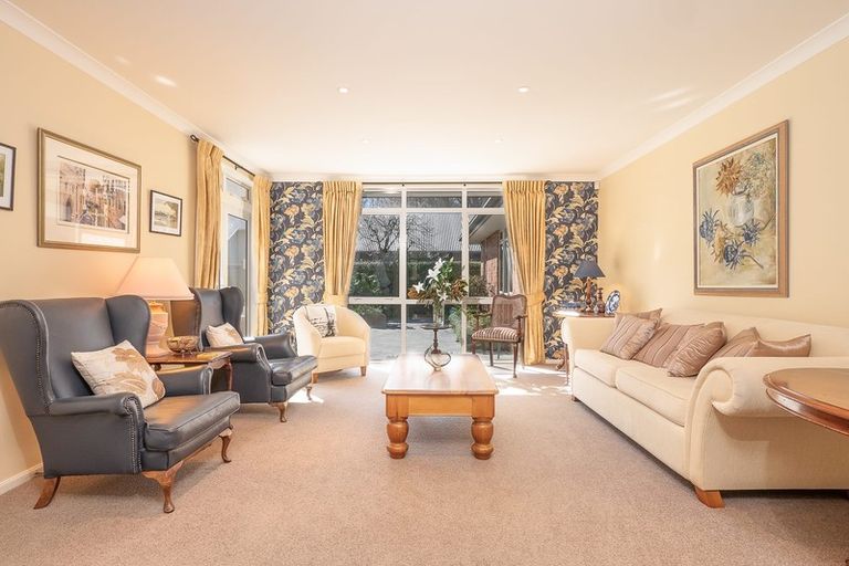 Photo of property in 5 Kilmuir Lane, Harewood, Christchurch, 8051