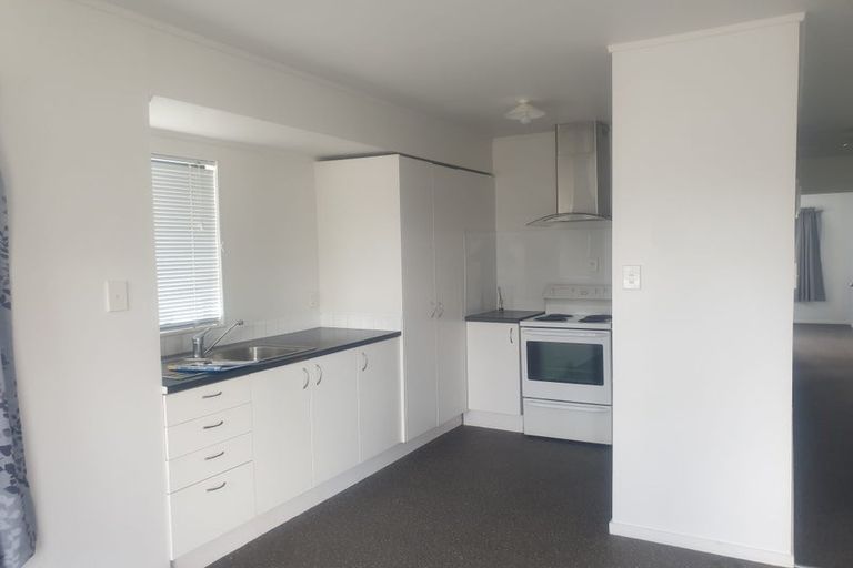 Photo of property in 11 Bittern Place, Henderson, Auckland, 0610