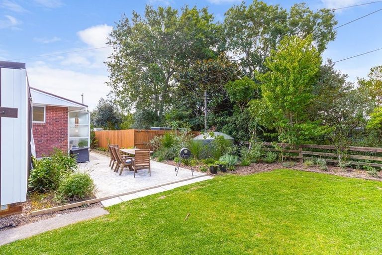 Photo of property in 2/9 Riverlea Road, Whenuapai, Auckland, 0618