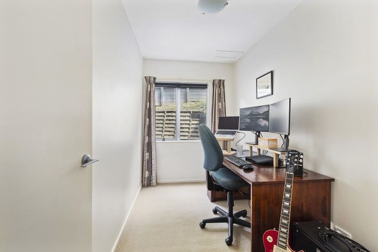 Photo of property in St Giles Court Apartments, 18/6 Vallance Street, Kilbirnie, Wellington, 6022